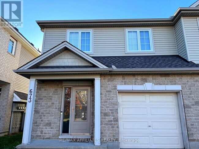 673 White Alder Ave in Ottawa, ON - Building Photo - Building Photo