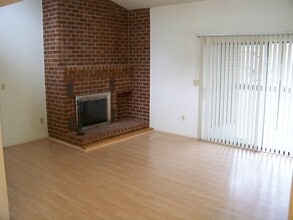 2103 Turtle Creek Dr in Richmond, VA - Building Photo - Building Photo