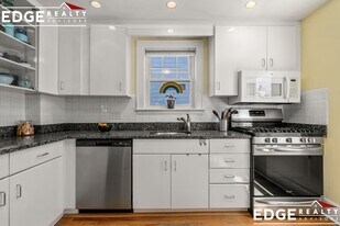 64 Union St in Watertown, MA - Building Photo