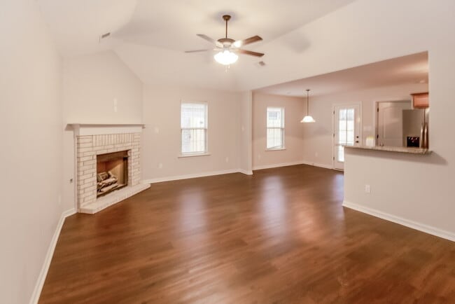 9500 Eckley Pl in Cordova, TN - Building Photo - Building Photo