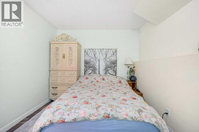 1650 Westmount Blvd NW in Calgary, AB - Building Photo - Building Photo