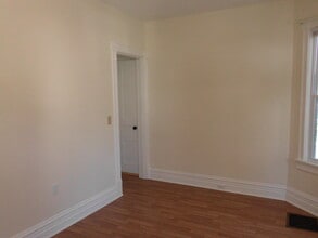 205 E Pine St, Unit 1 in Athens, PA - Building Photo - Building Photo