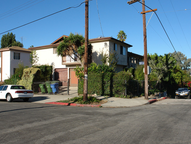 2306 Reservoir St in Los Angeles, CA - Building Photo - Building Photo