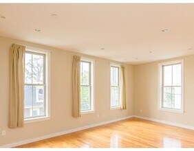 65 Willow Ct-Unit -1 in Boston, MA - Building Photo - Building Photo