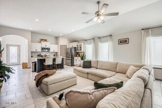 329 Samuel Vis St in Horizon City, TX - Building Photo - Building Photo