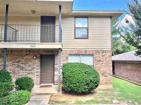 2620 Bolivar St in Denton, TX - Building Photo