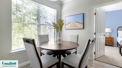 1215 W Slaughter Ln, Unit 2128 in Austin, TX - Building Photo - Building Photo