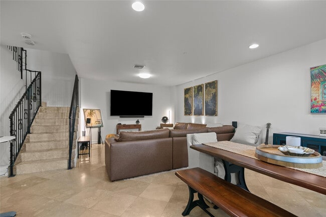 732 NE 15th Ave in Fort Lauderdale, FL - Building Photo - Building Photo