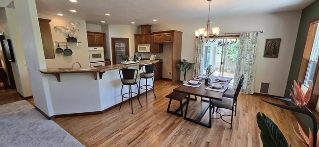 724 Williams Ct in Medford, OR - Building Photo - Building Photo