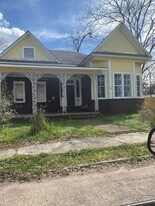 201 E 3rd St in Hattiesburg, MS - Building Photo