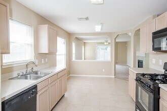 3111 Wild Turkey Ln in Pearland, TX - Building Photo - Building Photo