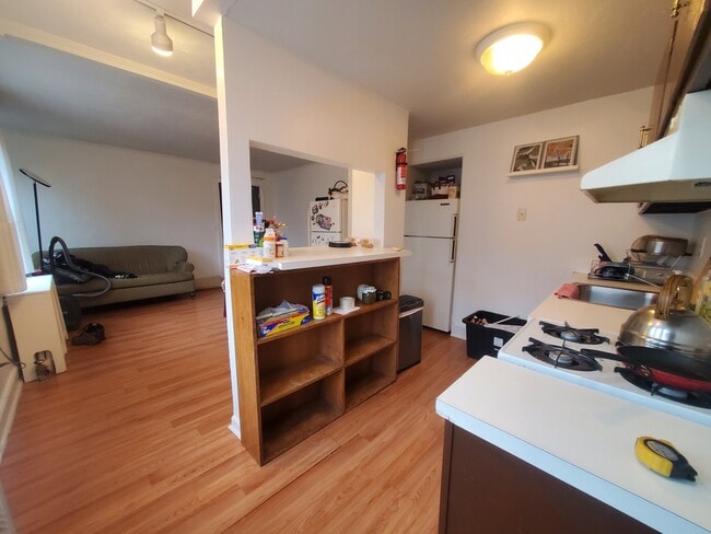 22 Glenbrook Rd, Unit 4 in Stamford, CT - Building Photo - Building Photo