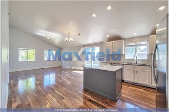 2433 N Cider Pl in Saratoga Springs, UT - Building Photo - Building Photo
