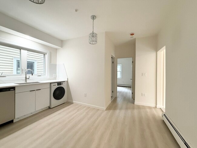 144 Spring St in Cambridge, MA - Building Photo - Building Photo