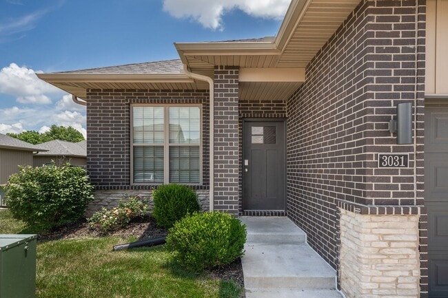 3037 W Cardinal St in Springfield, MO - Building Photo - Building Photo