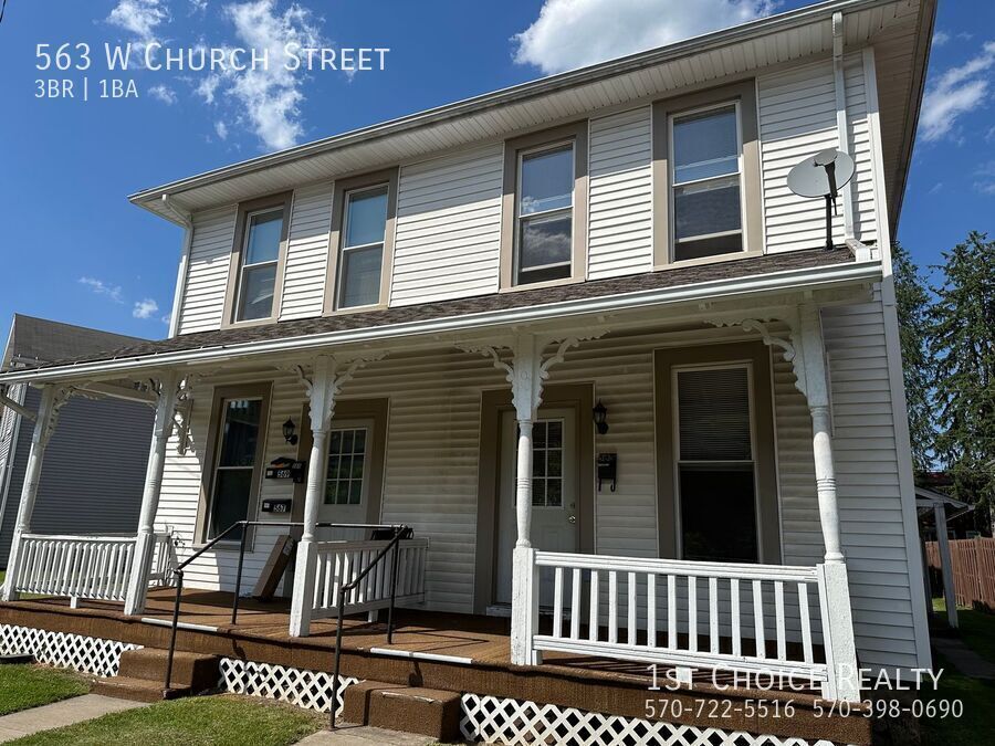 563 W Church St in Lock Haven, PA - Building Photo