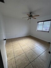 8170 NW 10th St, Unit 2 in Miami, FL - Building Photo - Building Photo