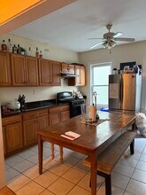 1 Sachem St, Unit 1 in Boston, MA - Foto de edificio - Building Photo