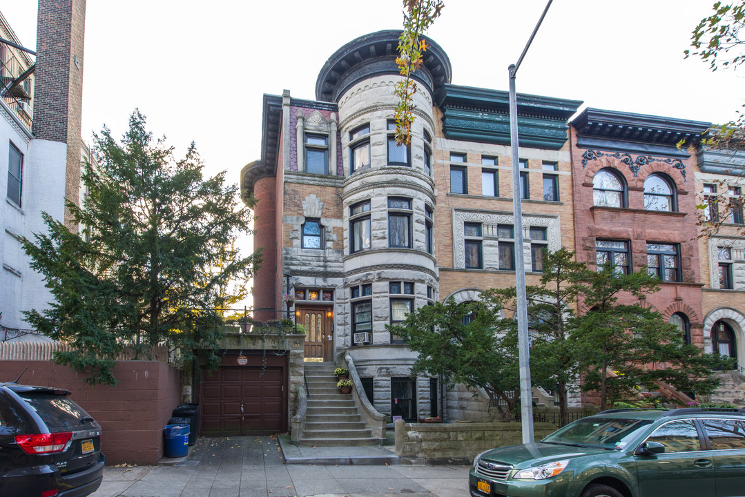 608 5th St in Brooklyn, NY - Foto de edificio