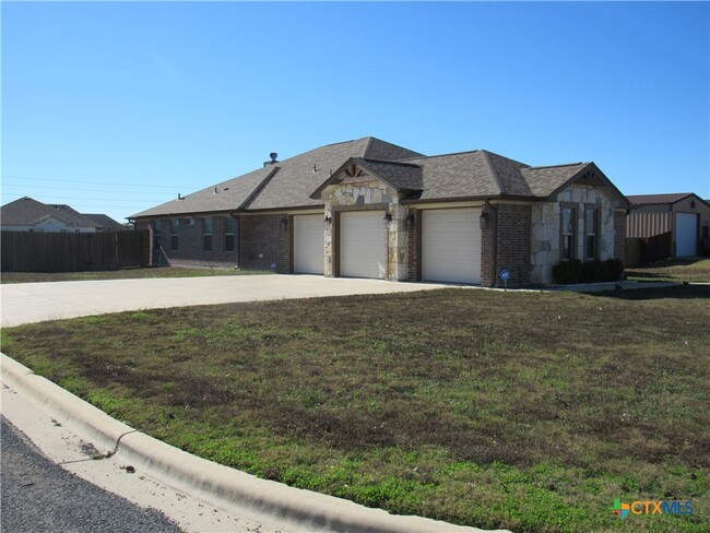 4101 Big Brooke Dr. in Salado, TX - Building Photo - Building Photo