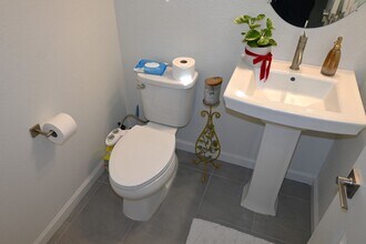 8249 Peterborough Wy in Elk Grove, CA - Building Photo - Building Photo