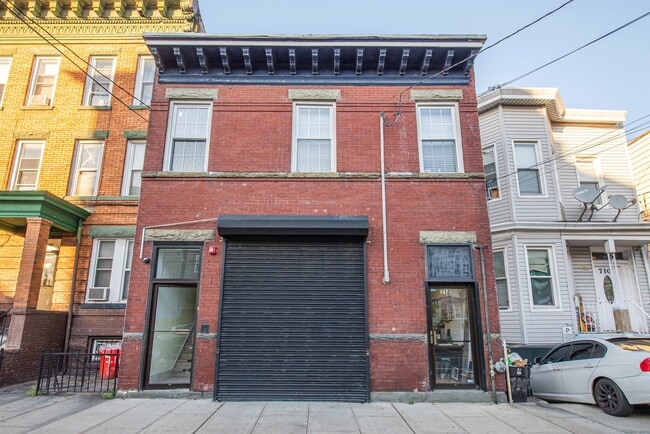 property at 712 22nd St