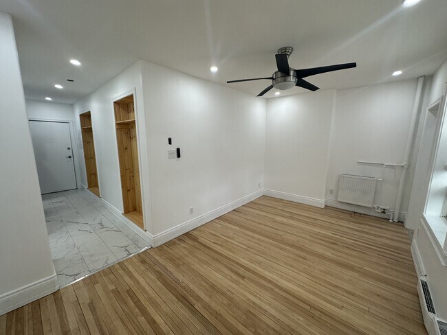 property at 318 Cooper St