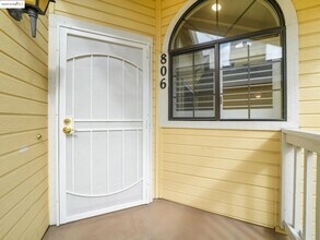 806 Devonwood in Hercules, CA - Building Photo - Building Photo