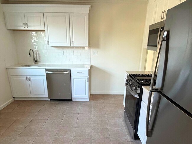 19 1st St in Medford, MA - Building Photo - Building Photo