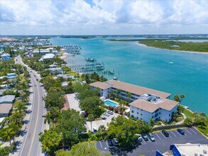 1630 Seaway Dr in Fort Pierce, FL - Building Photo - Building Photo