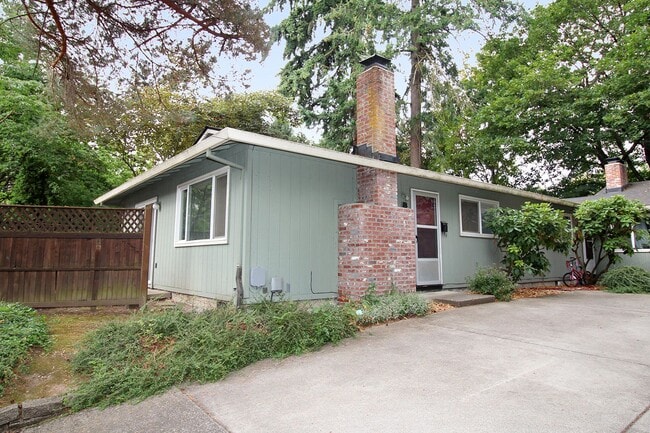 8829-8833 SE 16th Ave in Portland, OR - Building Photo - Building Photo