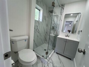 6761 Sheridan St in Hollywood, FL - Foto de edificio - Building Photo