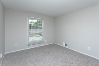 Kensington At Beverly Hills in Southfield, MI - Foto de edificio - Interior Photo