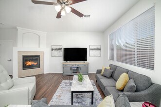 9924 Oriole Crest Ct in Las Vegas, NV - Building Photo - Building Photo