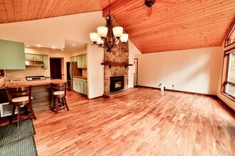 330 Wilderness Dr in Breckenridge, CO - Building Photo - Building Photo