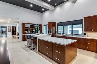 4529 Royal Ln in Dallas, TX - Building Photo - Building Photo