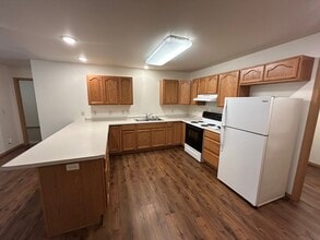 4810 Southridge Ct, Unit 1 in Eau Claire, WI - Building Photo - Building Photo