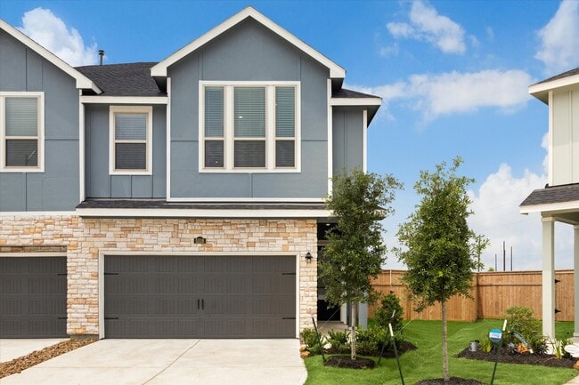 property at 5518 Amber Brook Ln