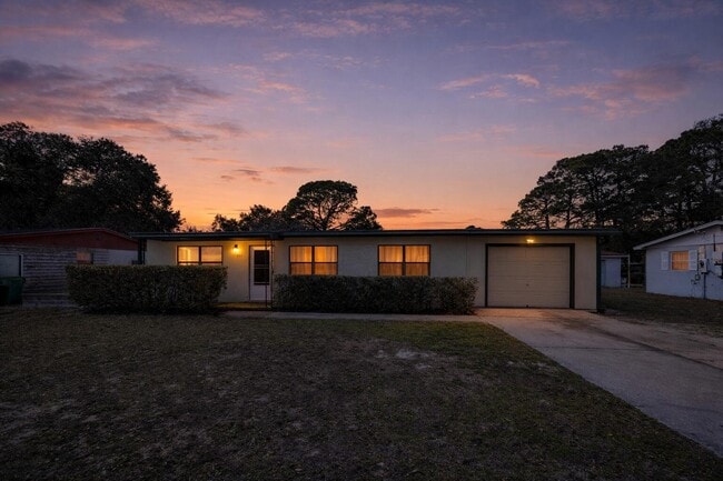 435 Argyle Ct in Mary Esther, FL - Building Photo - Building Photo