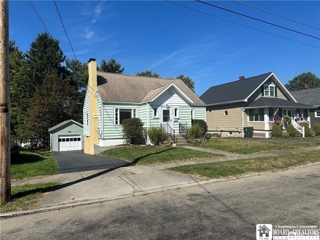 530 Prospect St in Jamestown, NY - Building Photo - Building Photo