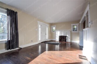 2926 Robin Rd in Dayton, OH - Building Photo - Building Photo