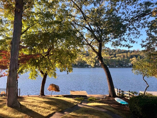 83 Cedar Lake Rd E in Denville, NJ - Building Photo - Building Photo