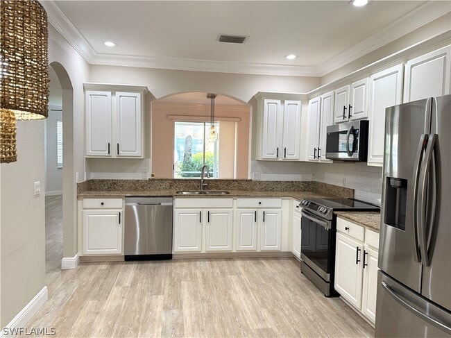 property at 9723 Heatherstone Lake Ct