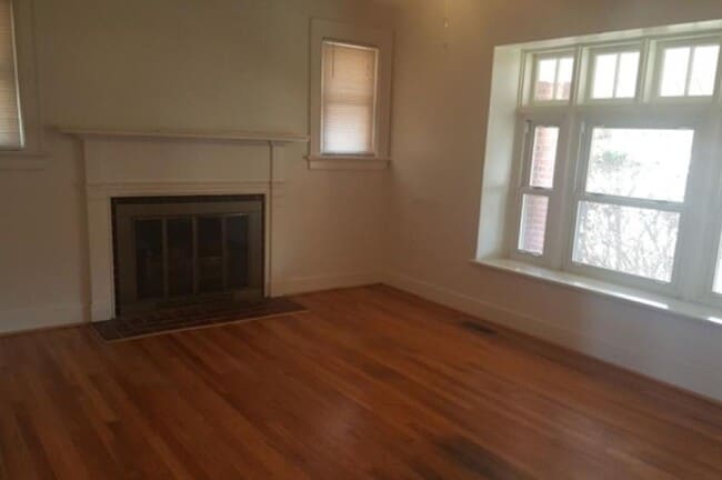 3040 Campbell Ave in Lynchburg, VA - Building Photo - Building Photo