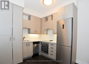 28-128 Uptown Dr in Markham, ON - Building Photo - Building Photo