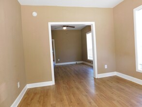 1604 Bluff Ave in Fort Smith, AR - Foto de edificio - Building Photo