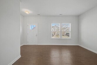 408 Heroit Dr in Spring Hill, TN - Foto de edificio - Building Photo