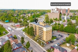 Brant Manor Apartments in Brantford, ON - Building Photo - Building Photo