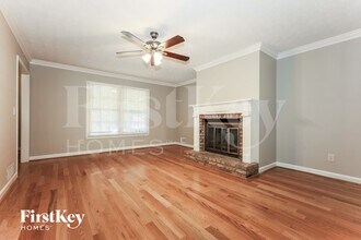 2067 Shillingwood Dr NW in Kennesaw, GA - Building Photo - Building Photo