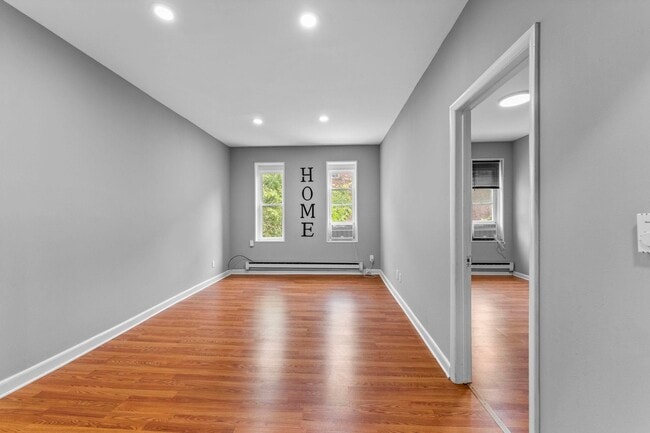 248 Clendenny Ave in Jersey City, NJ - Building Photo - Building Photo